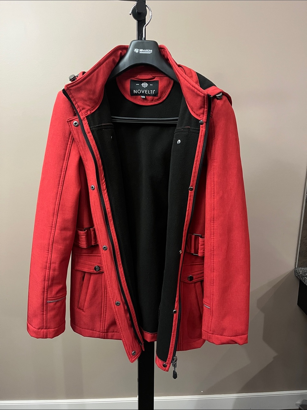 Ladies Red Water Resistant Coat w Detachable Hood